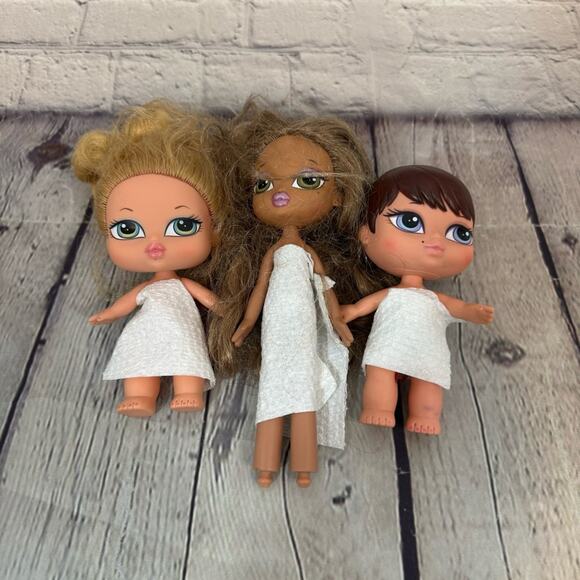 Bratz Babyz and Small Bratz Dolls - Picture 1 of 8